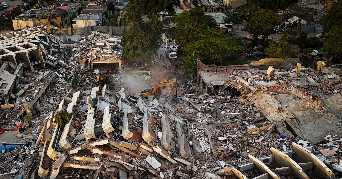 OMS alerta sobre riesgo de brotes de enfermedades en Venezuela tras doble terremoto