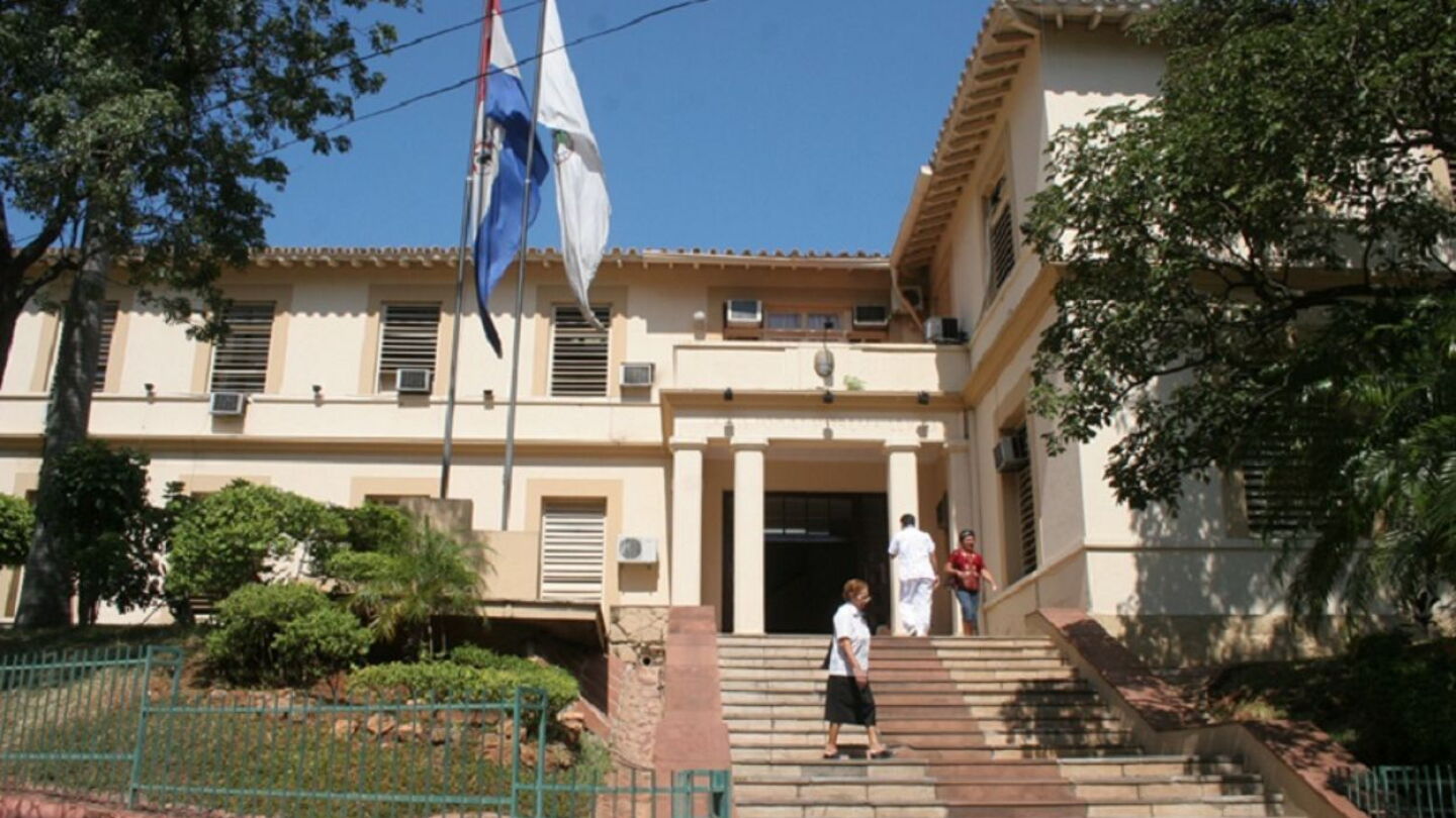 Urgen al Ministerio de Salud compra de fármaco para paciente con cáncer